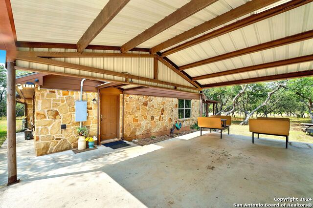 Listing photo id 36 for 417 County Road 2471