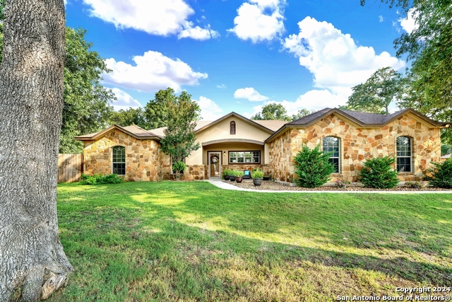 Details for 140 Wild Stallion Dr, La Vernia, TX 78121