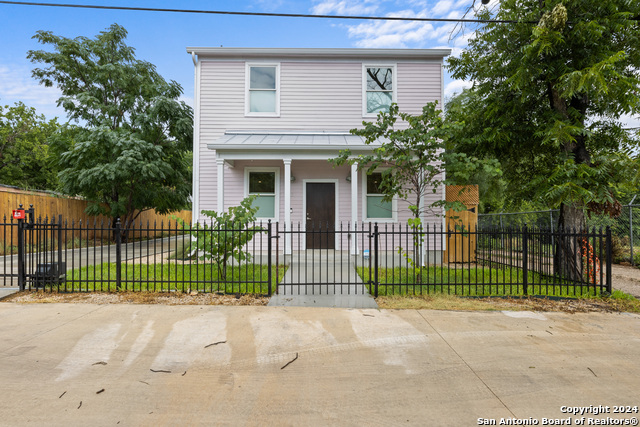 Details for 415 Hays St  3, San Antonio, TX 78202