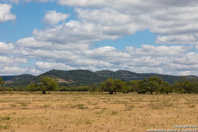 Image 28 of 35 For 810 B&r Road