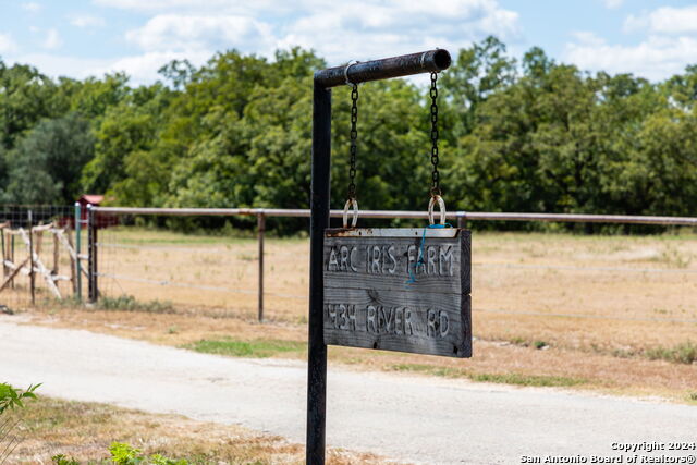 Image 34 of 35 For 810 B&r Road