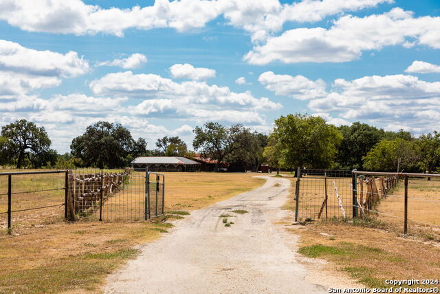 Image 35 of 35 For 810 B&r Road