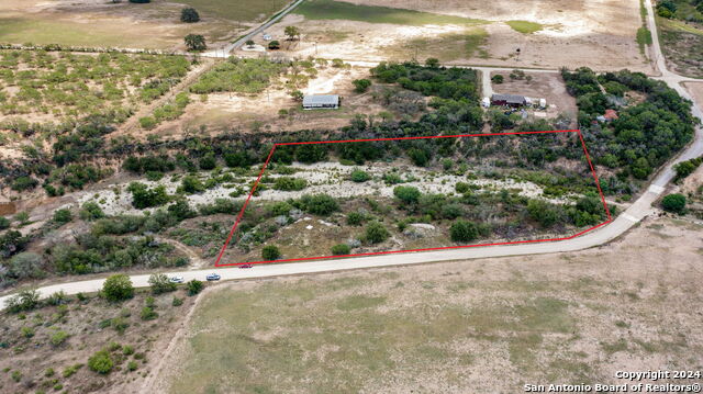 Details for 613 County Road 441, Hondo, TX 78861