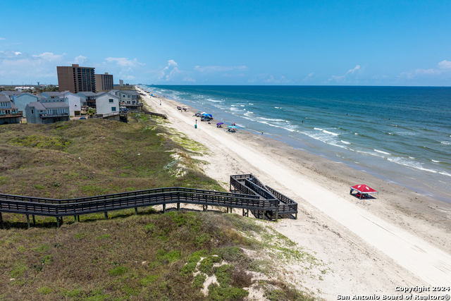 Image 15 of 48 For 153 Beach View