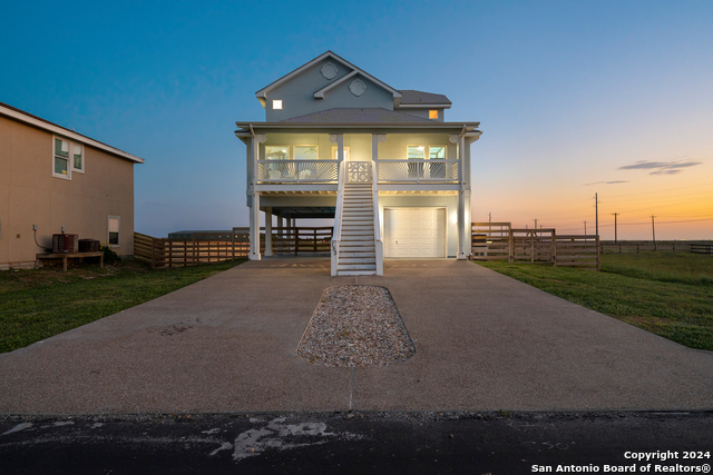 Image 18 of 48 For 153 Beach View