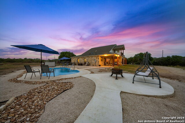 Details for 858 Ranch Road 187 S, Sabinal, TX 78881