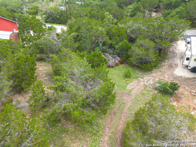 Image 6 of 12 For 1050 Deer Run Pass