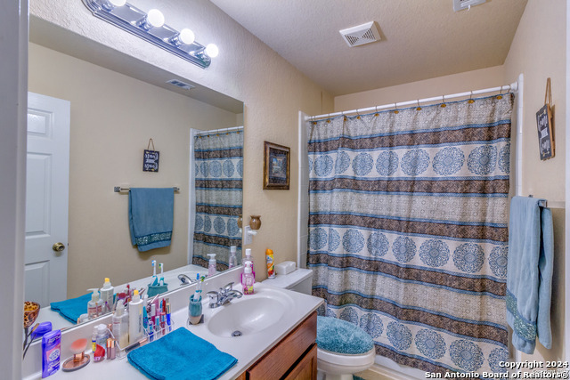 Image 15 of 23 For 8403 Spicewood Bend