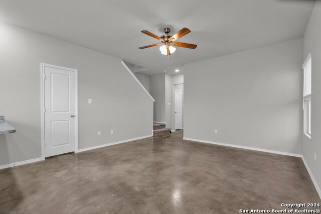 Image 36 of 50 For 7239 Converse Ridge Lane  601