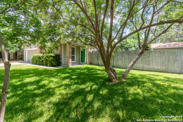 Details for 10906 Lake Path, San Antonio, TX 78217