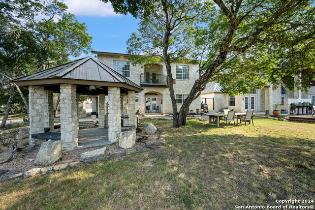 Listing photo id 89 for 128 Sabine Rd