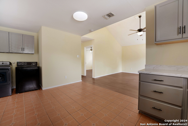 Image 10 of 31 For 319 Coyol St