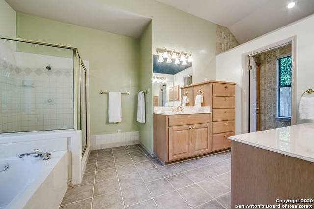 Image 11 of 29 For 18215 Crystal Ridge Dr