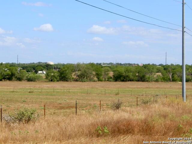 Image 8 of 12 For 17722 Loop 1604 W