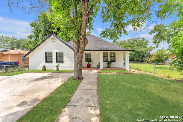 Details for 203 Baetz Blvd W, San Antonio, TX 78221