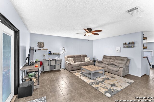 Image 8 of 26 For 9551 Maidenstone Dr