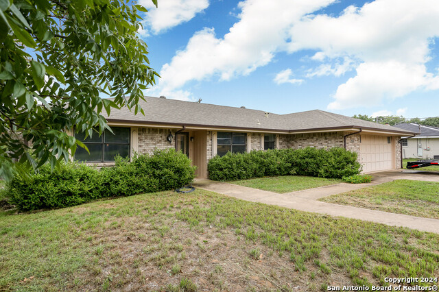 Details for 113 Sandlewood Ln, Kerrville, TX 78028