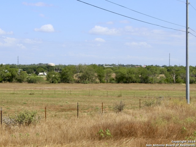 Image 9 of 13 For 17722 Loop 1604 W