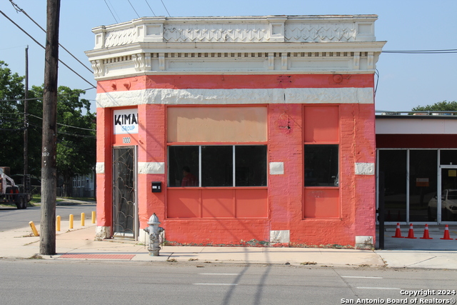 Listing photo id 1 for 1000 Cincinnati Ave