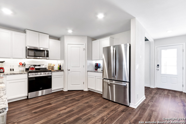 Image 3 of 41 For 4618 Chalk Flts