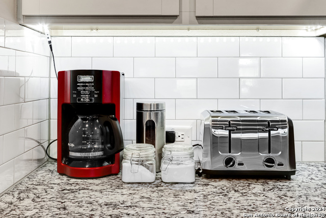 Image 6 of 41 For 4618 Chalk Flts