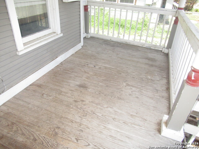 Image 16 of 21 For 1719 Hays St