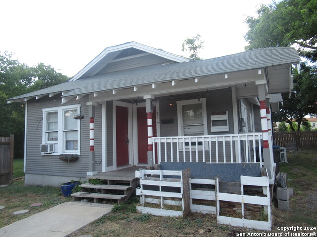 Image 21 of 21 For 1719 Hays St