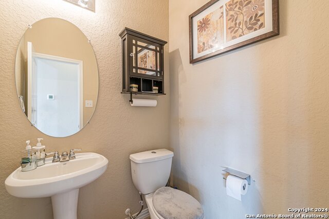 Image 10 of 23 For 9702 Marbach Crst