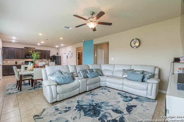 Image 11 of 23 For 9702 Marbach Crst