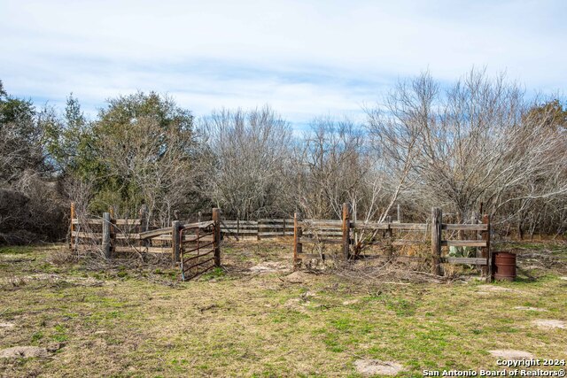 Listing photo id 1 for 8684 Mineral Cemetery Rd