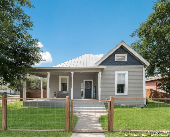 Details for 930 Hays St  , San Antonio, TX 78202