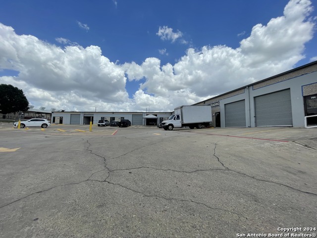 Image 1 of 11 For 5504 Bandera Rd  706