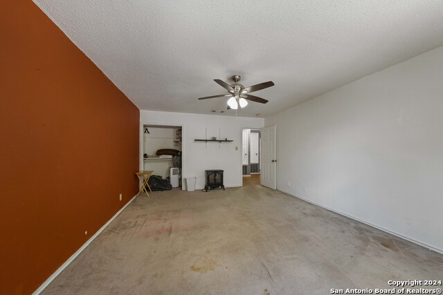 Image 40 of 66 For 2430 Karat Dr