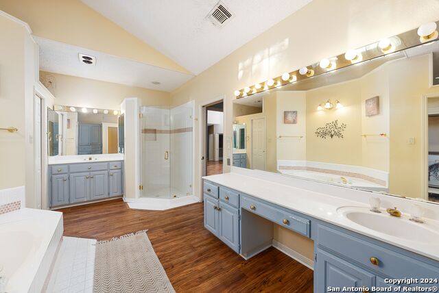 Image 36 of 81 For 206 Post Oak Way