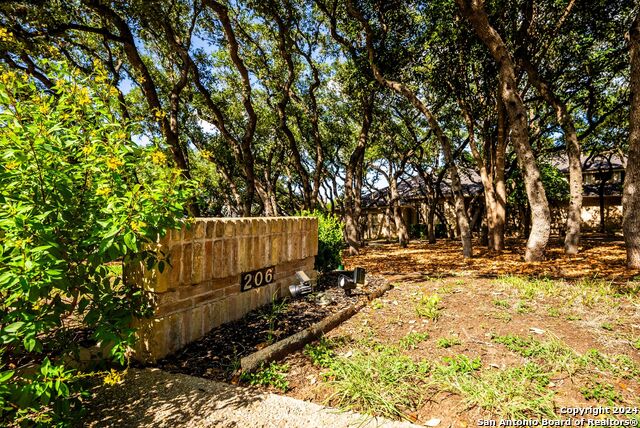 Image 40 of 81 For 206 Post Oak Way