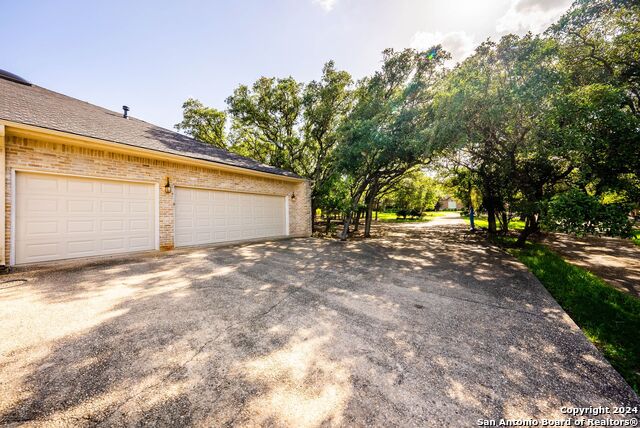 Image 48 of 81 For 206 Post Oak Way