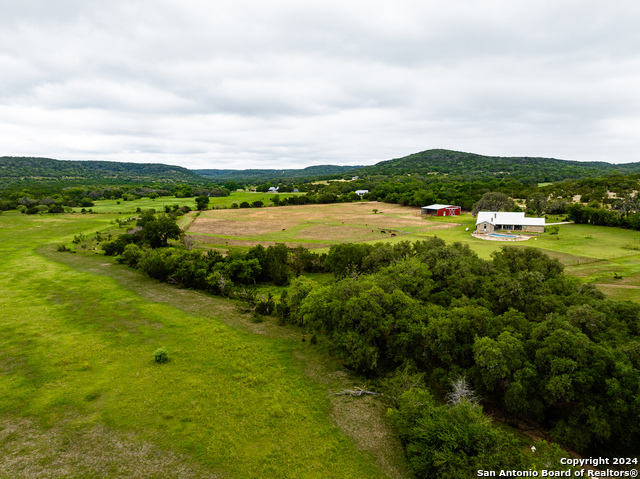 Image 15 of 32 For 1407 Hay Hollar Rd