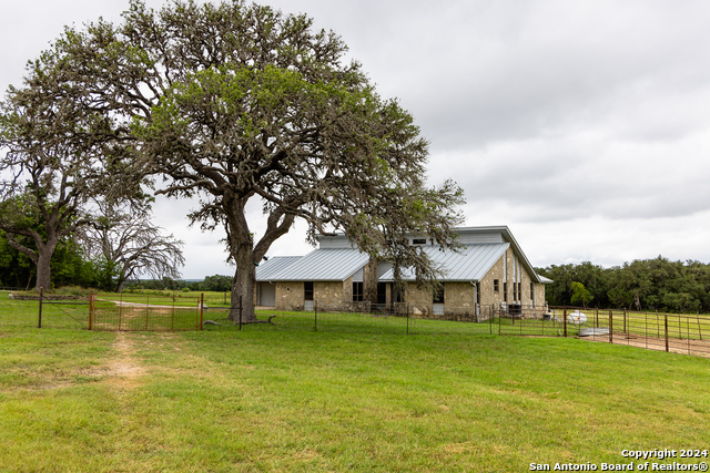 Image 18 of 32 For 1407 Hay Hollar Rd