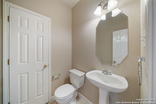 Image 12 of 25 For 25811 Copperas Ln