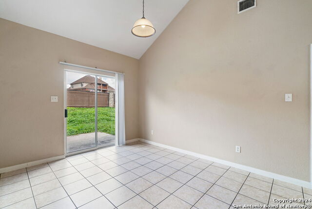 Image 9 of 25 For 25811 Copperas Ln