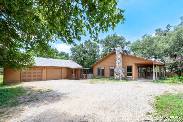 Details for 127 Paloma Dr, Canyon Lake, TX 78133