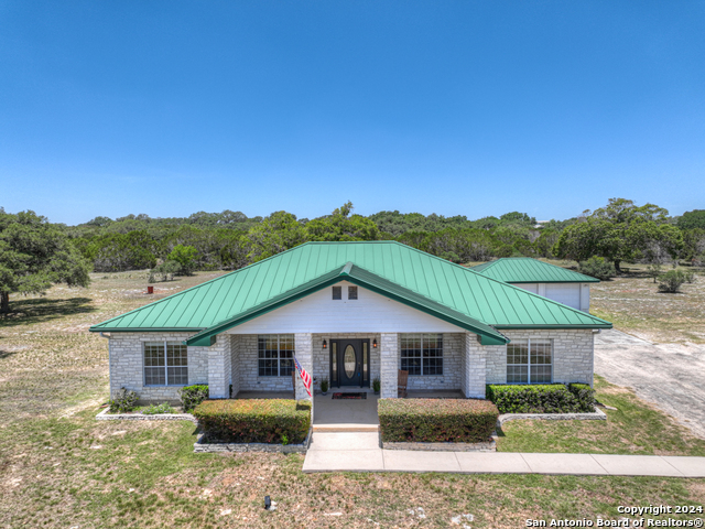 Details for 308 Red Oak Dr, Boerne, TX 78006