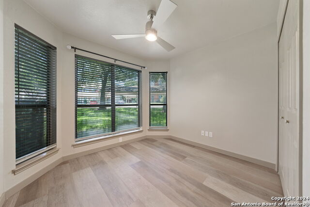 Image 18 of 25 For 4839 Brandeis St  413