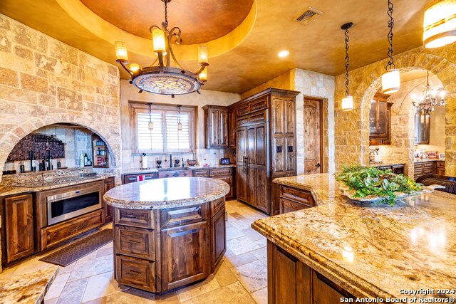 Listing photo id 11 for 14454 Santa Rita