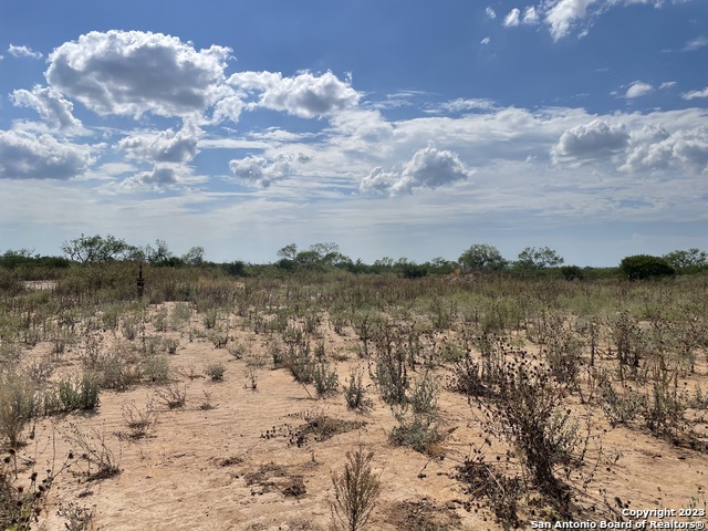 Image 8 of 12 For 7079 County Road 2400