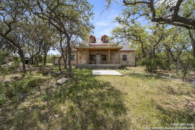 Details for 233 Private Road 233, Hondo, TX 78861