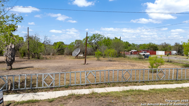 Image 19 of 20 For 667 Petaluma Blvd W