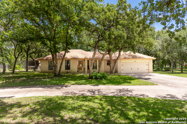 Details for 392 Bear Ridge, La Vernia, TX 78121