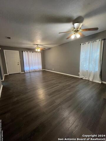 Image 4 of 6 For 222 Bexar Dr