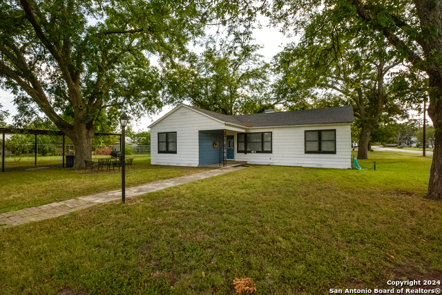 Details for 467 Oak Street, Utopia, TX 78884